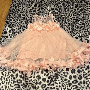 🆑FINAL PRICE‼️ 🎉HOST PICK🎉. 2/3T light pink dress with 3D flowers